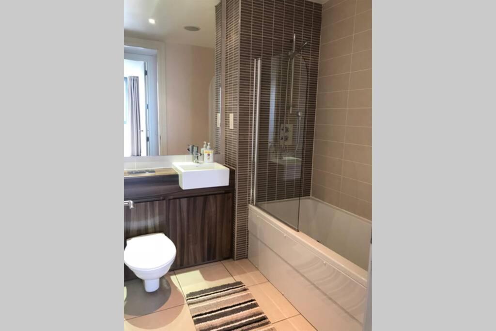 בלפסט Benji & Milos Apartments מראה חיצוני תמונה
